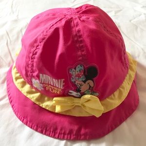 Brand New/Never Worn Disney Minnie Mouse Sun Hat